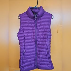 Cabelas Puffer Vest Medium